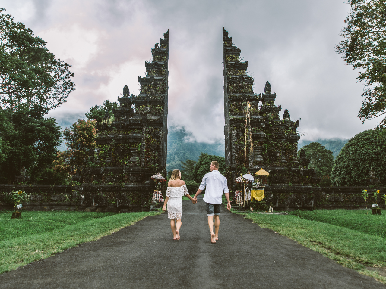 Make memories last with a styled luxury photoshoot during your Bali stay.